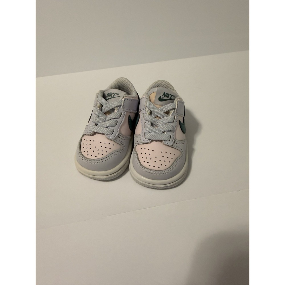 Kids Nike Dunk Low Retro Sneakers size 2C